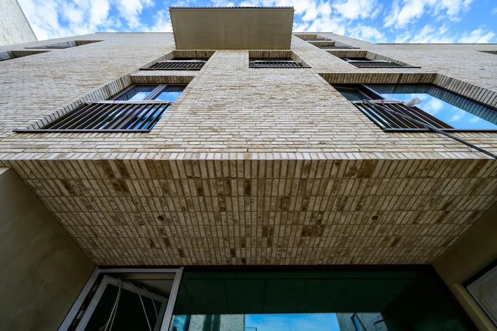 Onderaanzicht van de nieuwe gevels bij de Boterfabriek in Nijmegen